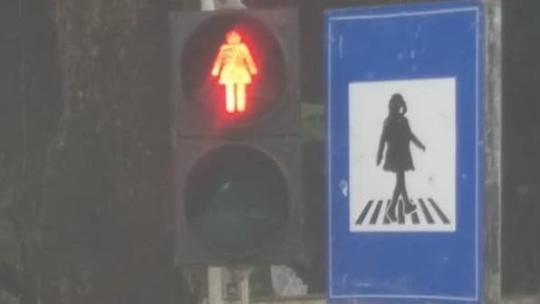 Mumbai becomes first city in India to get traffic signal lights with female figures