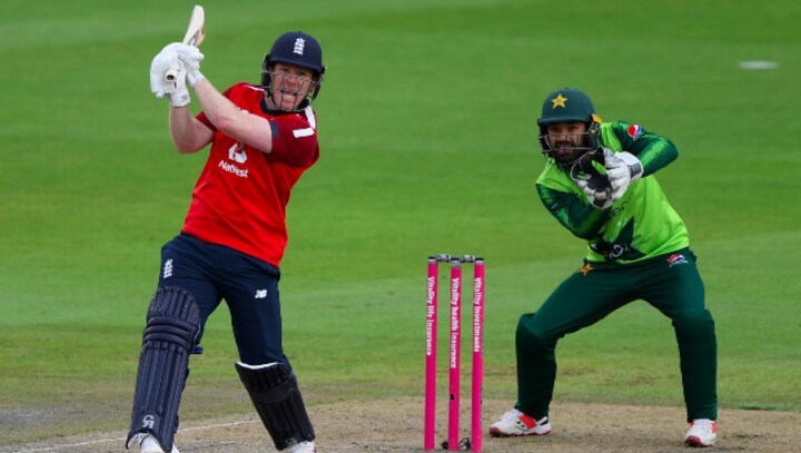 England vs Pakistan: Eoin Morgan and Dawid Malan slam fifties to guide hosts to five-wicket win in 2nd T20I