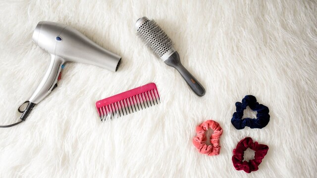 Get stylish and salon finish hair with these hair dryers Get stylish and salon finish hair with these hair dryers