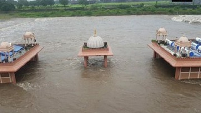 Nine dead as heavy rains wreak havoc in many areas of Gujarat; 1,900 shifted, say officials Nine dead as heavy rains wreak havoc in many areas of Gujarat; 1,900 shifted, say officials