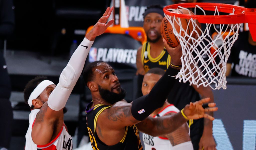 NBA: LeBron James Stars In LA Lakers' Win Over Portland Trail Blazers ...