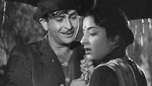 Raj Kapoor and Nargis in a still from Shree 420 (1955)