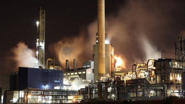 Saudi Arabia stops loan, ends oil supply to Pakistan over threats to split OIC, says report Saudi Arabia stops loan, ends oil supply to Pakistan over threats to split OIC, says report