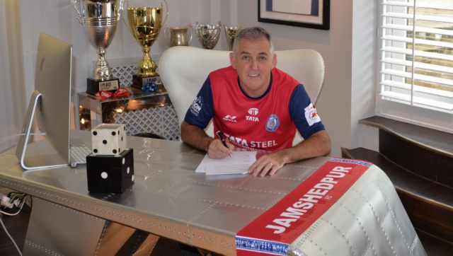 ISL: Ever-smiling Owen Coyle aims for the sky at Jamshedpur FC with a 'touch of confidence and bravado' ISL: Ever-smiling Owen Coyle aims for the sky at Jamshedpur FC with a 'touch of confidence and bravado'