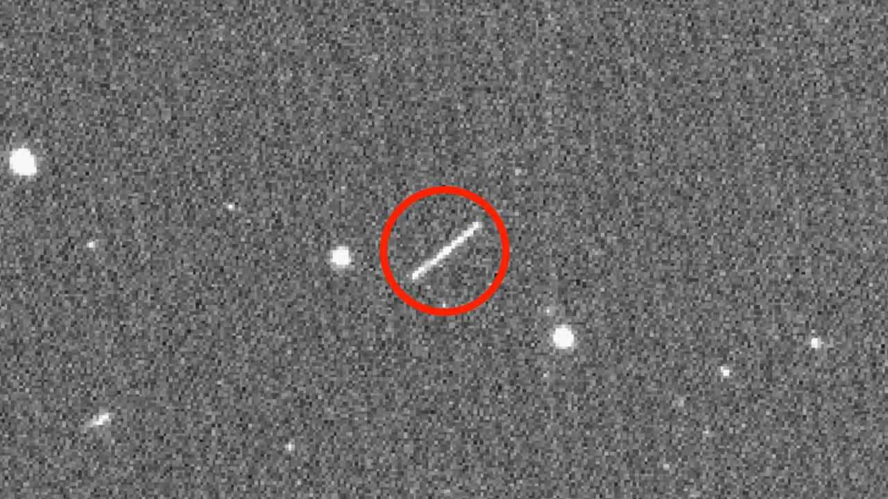 The circled streak in the center of this image is asteroid 2020 QG, which came closer to Earth than any other nonimpacting asteroid on record. It was detected by the Zwicky Transient Facility on Sunday, Aug. 16 at 12:08 a.m. EDT (Saturday, Aug. 15 at 9:08 p.m. PDT). Image Credit: ZTF/Caltech Optical Observatories