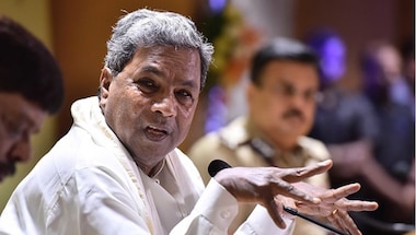 Former Karnataka chief minister Siddaramaiah tests COVID-19 positive, admitted to hospital