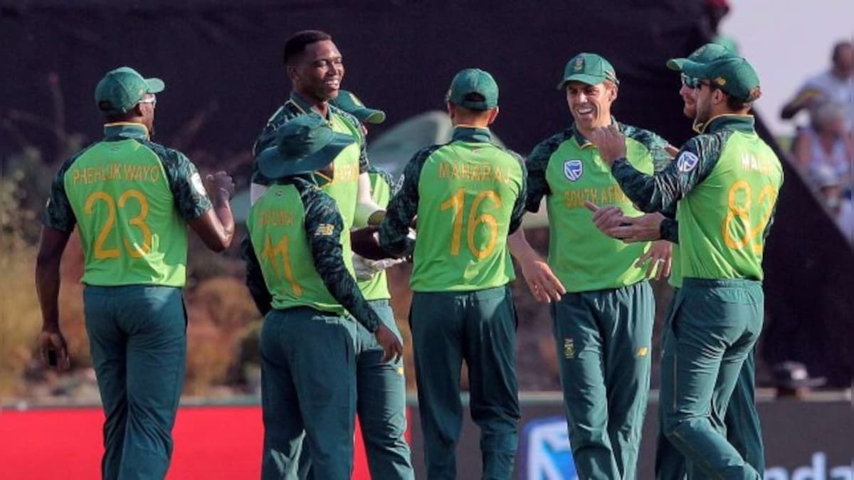 Two South Africa men's cricket team players test positive for COVID-19