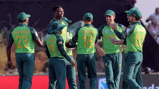 Two South Africa men's cricket team players test positive for COVID-19 Two South Africa men's cricket team players test positive for COVID-19