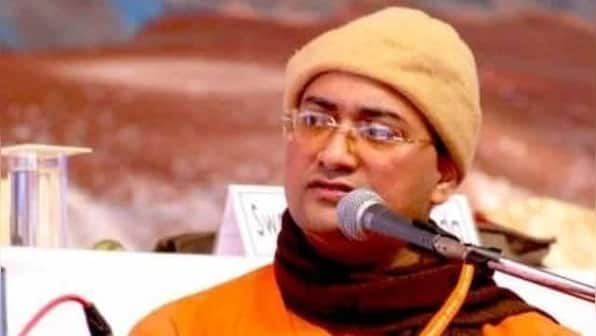 After Yogi in UP, will a Swami rise in Bengal BJP? Speculation about a doctor-sanyasi grows