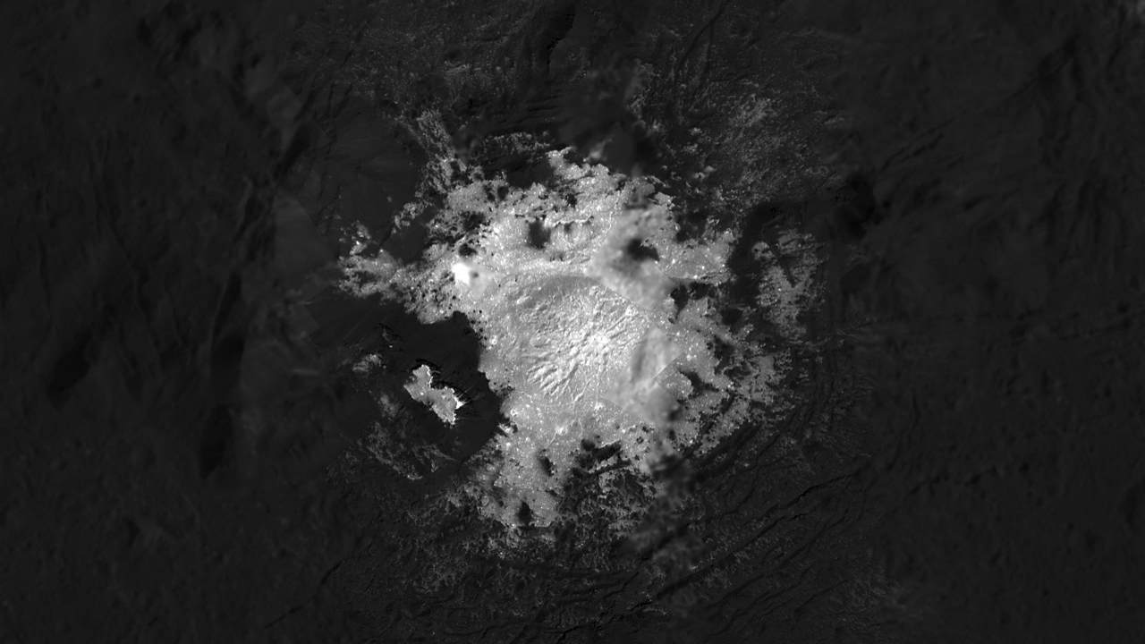 Bright spots on dwarf planet Ceres from deep brine reservoir below the surface, study claims Bright spots on dwarf planet Ceres from deep brine reservoir below the surface, study claims