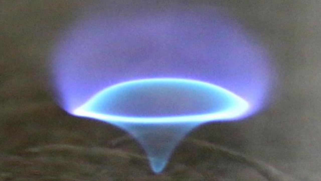 Soot-free 'blue whirl' flame recreated by researchers that could be handy in cleaning up oil spills Soot-free 'blue whirl' flame recreated by researchers that could be handy in cleaning up oil spills