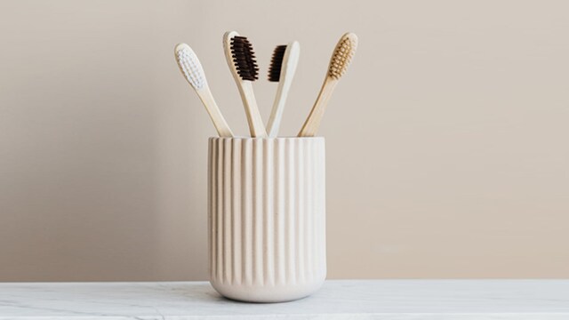 Top quality holders to organize toothbrushes Top quality holders to organize toothbrushes