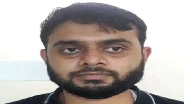 NIA arrests Bengaluru ophthalmologist on charges of developing apps to benefit Islamic State cadres NIA arrests Bengaluru ophthalmologist on charges of developing apps to benefit Islamic State cadres