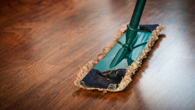 Best cleaning liquids for spotless surfaces Best cleaning liquids for spotless surfaces