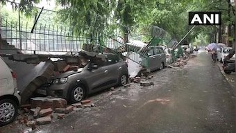 Heavy rains in Delhi cause traffic snarls in ITO, Dhaula Kuan, Munirka; downpour to continue till Thursday, says IMD