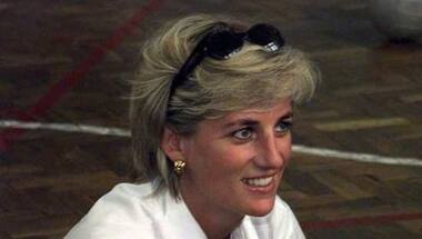 Diana's London flat before she became princess gets Blue Plaque recognition