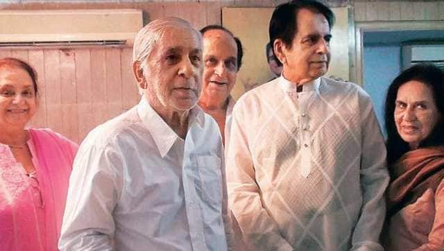 Dilip Kumar with brothers Ehsaan and Aslam | Image from Twitter