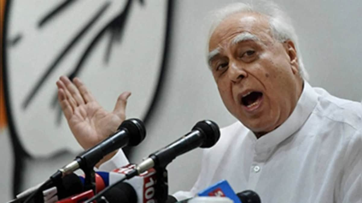 Kapil Sibal rebuts 'BJP collusion' remark attributed to Rahul Gandhi, deletes tweet after 'personal clarification'