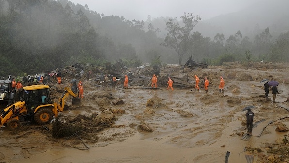 Idukki landslide toll rises to 28 as authorities recover 2 more bodies; sniffer dogs deployed to trace missing