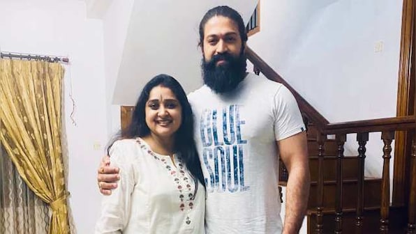 Yash resumes shooting for KGF: Chapter 2 in Bengaluru; Prakash Raj also joins set