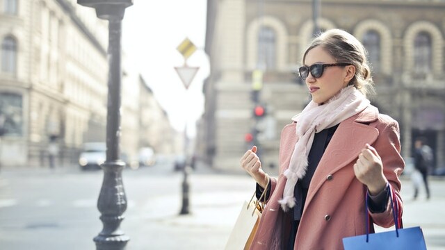 Make a style statement with the best stoles Make a style statement with the best stoles