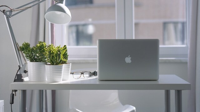 Top desks for your home office Top desks for your home office
