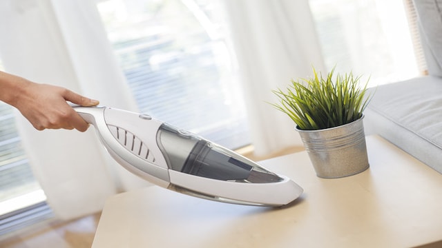 Top handheld vacuums to keep the dust away Top handheld vacuums to keep the dust away