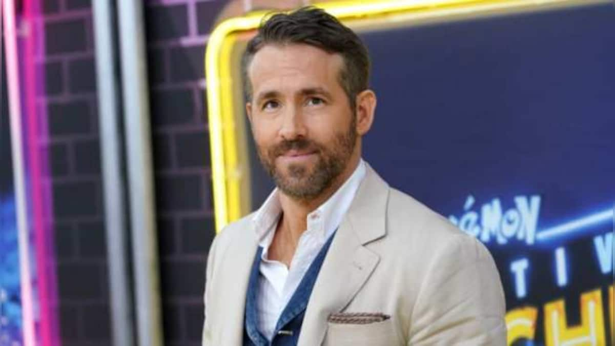 Ryan Reynolds to star in and produce comedy directed by Paul King of Paddington fame