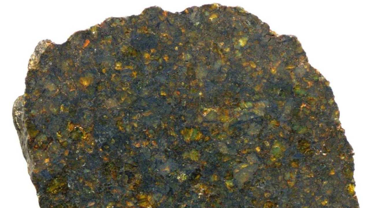 Extraterrestrial diamonds form when planets collide, study of meteorites' insides finds Extraterrestrial diamonds form when planets collide, study of meteorites' insides finds