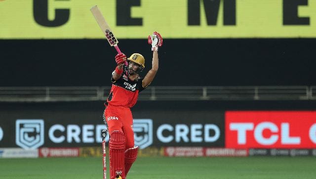 SRH won the toss and asked RCB to bat. Padikkal enjoyed a 90-run opening stand with Australia’s Aaron Finch, before the former was dismissed by Vijay Shankar for 56. Sportzpics