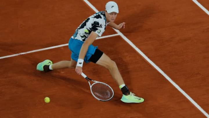 Italian teenager Jannik Sinner beats Roberto Bautista Agut to enter Dubai quarter-finals Italian teenager Jannik Sinner beats Roberto Bautista Agut to enter Dubai quarter-finals