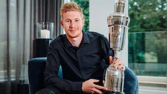 Kevin De Bruyne, Beth England win 2020 PFA Player of the Year awards