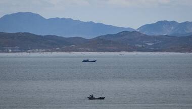 North Korean soldiers killed 'defector' from South and burnt his body, claims Seoul