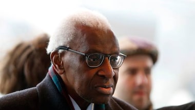 Disgraced former World Athletics chief Lamine Diack returns to Senegal after local football club pays for his release from France