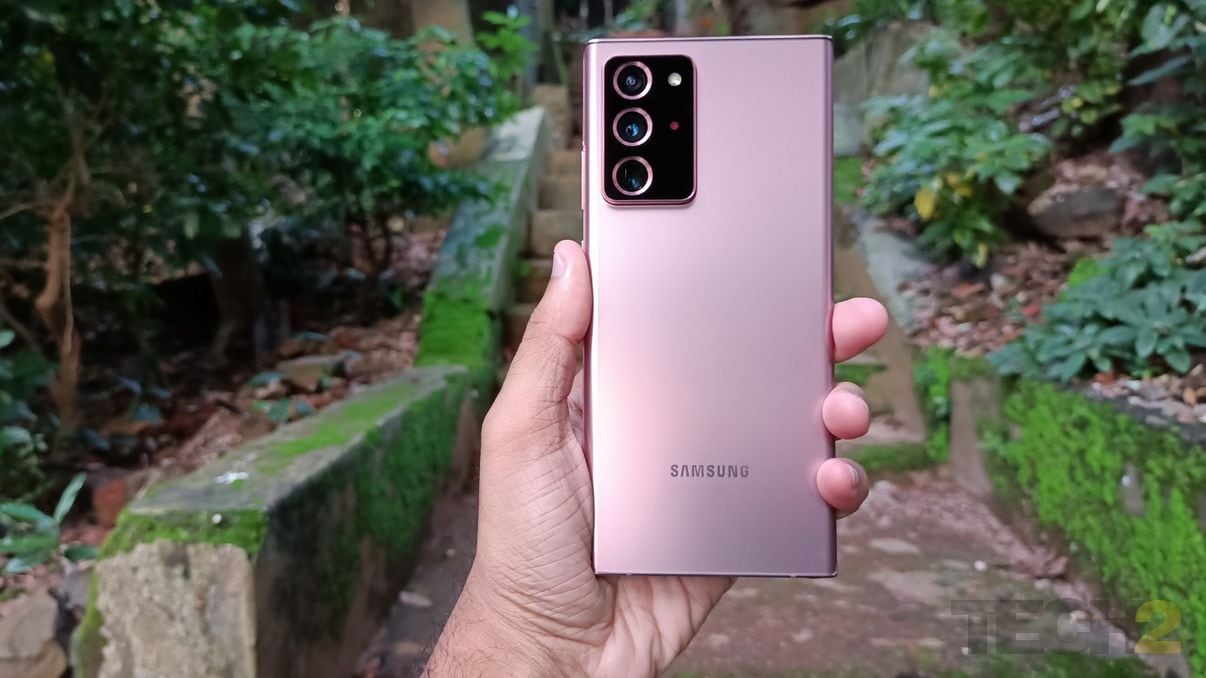 A 5G version of the smaller Samsung Galaxy Note 10 exists, but isn