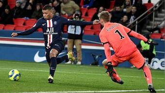 Premier League: Arsenal sign Dijon goalkeeper Runar Alex Runarsson as back-up for Bernd Leno