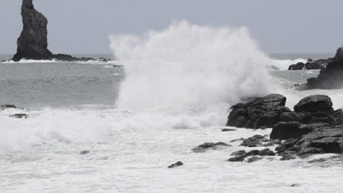 Typhoon Muifa approaches southern islands of Japan, 'strong waves and winds' expected