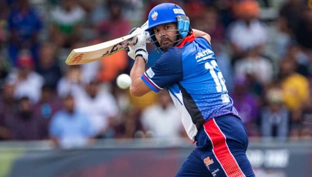 Yuvraj Singh condemns father Yograj's speech, hopes for 'swift resolution' between farmers and government on his birthday Yuvraj Singh condemns father Yograj's speech, hopes for 'swift resolution' between farmers and government on his birthday