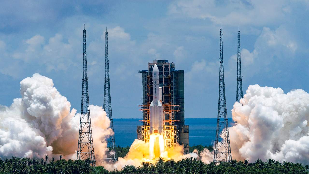 file photo released by China's Xinhua News Agency, a Long March-5 rocket carrying the Tianwen-1 Mars probe lifts off from the Wenchang Space Launch Center in southern China's Hainan Province. China's Mars probe Tianwen-1, which blasted into space in July, is now more than 15 million kilometers. Image credit: Cai Yang/Xinhua via AP