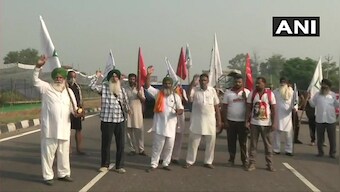 Bharat Bandh: Farmers nationwide hold peaceful protests against Centre's farm bills; several roads blocked, police on alert