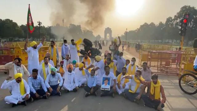 Farmers' protest: Demonstrators set tractor on fire at India Gate; legal action to be taken, say police Farmers' protest: Demonstrators set tractor on fire at India Gate; legal action to be taken, say police