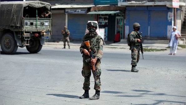 Jammu and Kashmir: Unidentified militant killed in encounter in Kulgam
