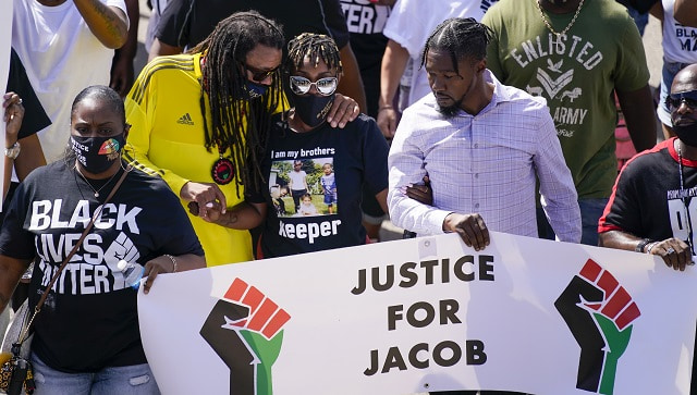 ‘Hurts to sleep, eat, breathe’: Jacob Blake speaks out for first time since Kenosha police shooting ‘Hurts to sleep, eat, breathe’: Jacob Blake speaks out for first time since Kenosha police shooting