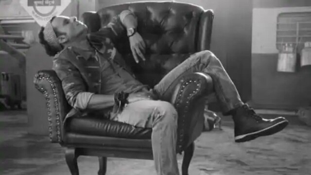From Manoj Bajpayee's Bhojpuri rap to Gulzar, Javed Akhtar's poems, a look at how celebs responded to migrant crisis From Manoj Bajpayee's Bhojpuri rap to Gulzar, Javed Akhtar's poems, a look at how celebs responded to migrant crisis