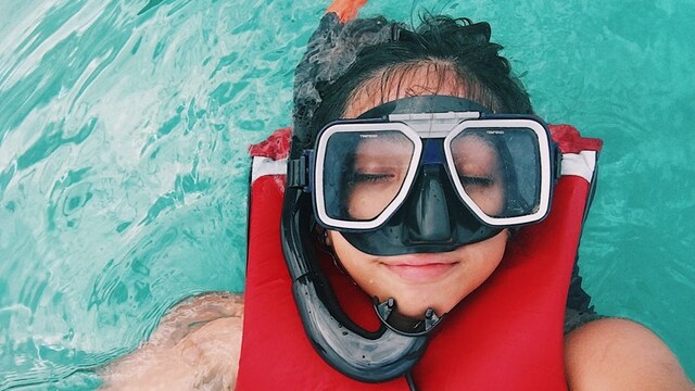 Go on your next sea adventure with these snorkeling sets Go on your next sea adventure with these snorkeling sets