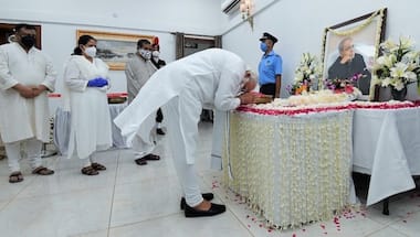 Pranab Mukherjee's mortal remains laid to rest at Delhi's Lodhi crematorium with full military honours