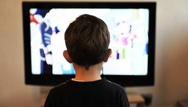 High screen time associated with poor dietary patterns, disrupted sleep, increased stress, finds study