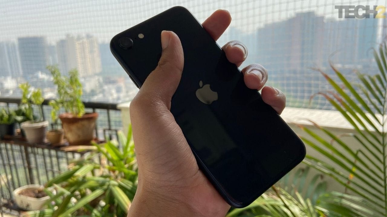 Apple iPhone SE. Image: tech2/Nandini Yadav