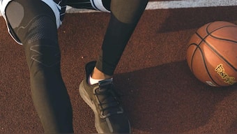 Running shoes for men