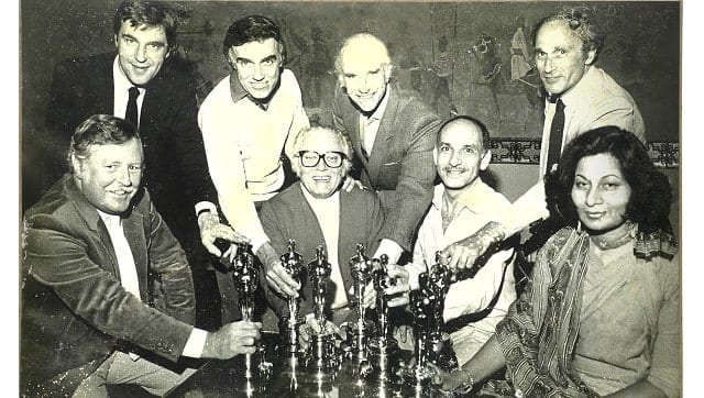 Bhanu Athaiya with the Gandhi film crew, including actor Ben Kingsley and director Richard Attenborough at the 1983 Oscars. Image courtesy Prinseps